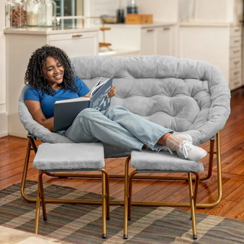 Chaise soucoupe double pliable en fourrure synthétique avec 2 poufs